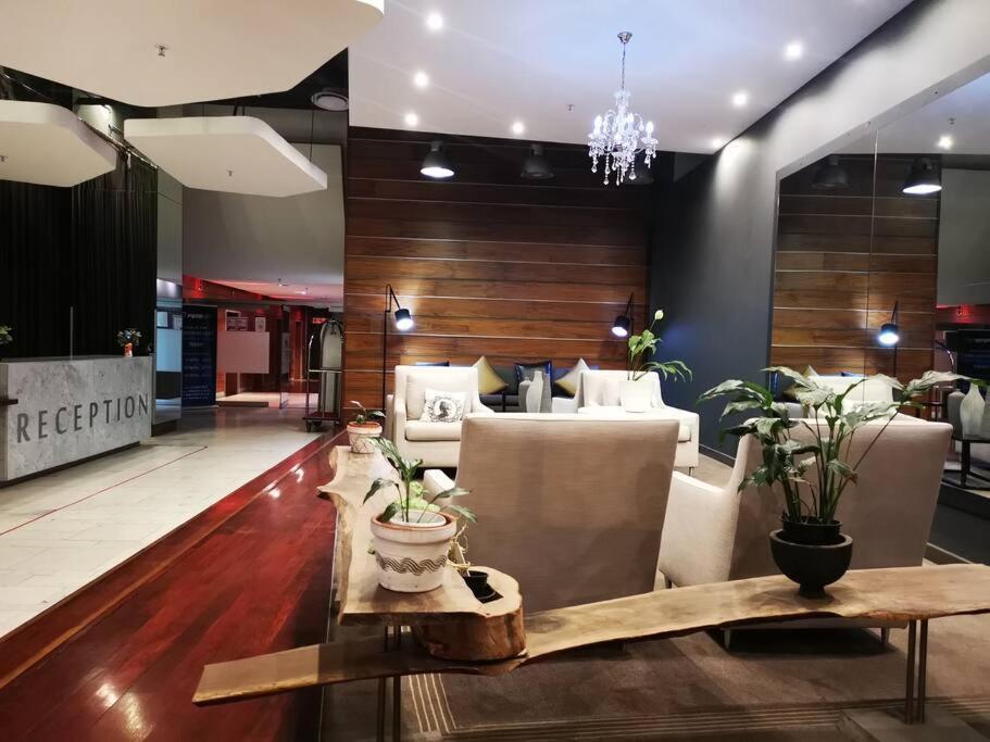 1007-Stunning Studio Apt With Incredible Joburg Views Johannesburg Eksteriør billede